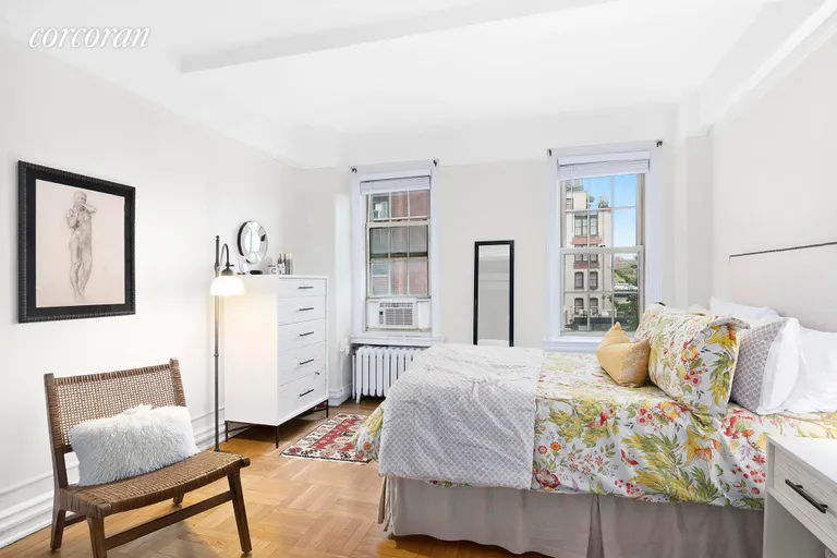New York City Real Estate | View 24 Fifth Avenue, 607 | 1 Bath | View 1
