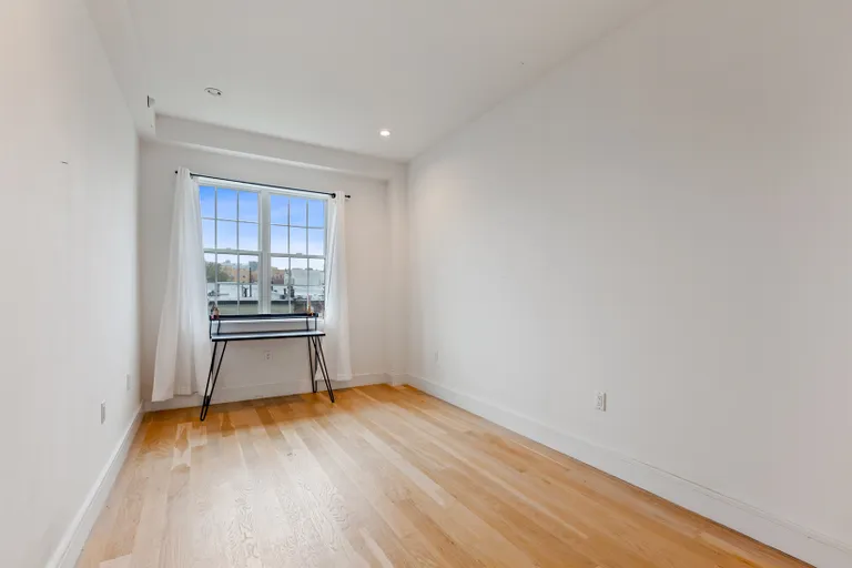 New York City Real Estate | View 821 DeKalb Avenue, 3 | Third bedroom | View 6