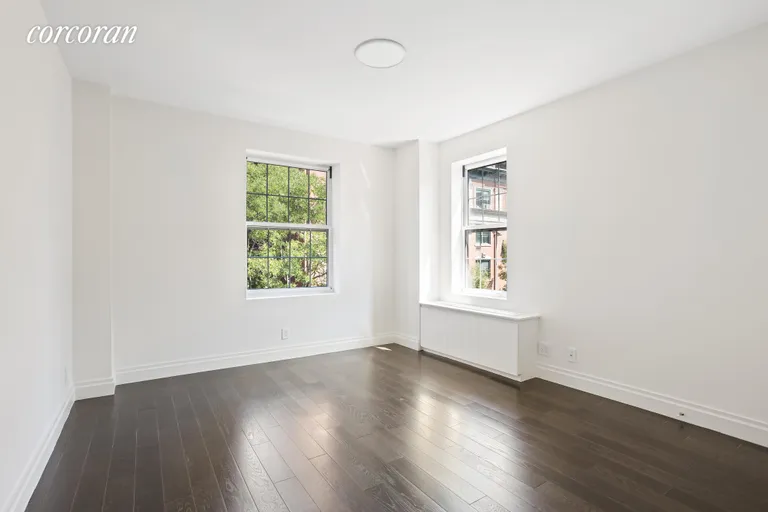 New York City Real Estate | View 41 Fifth Avenue, 6E | room 4 | View 5