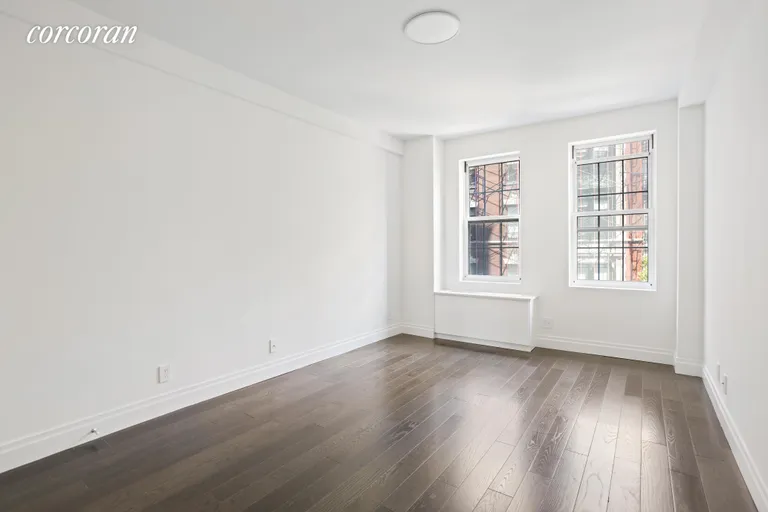 New York City Real Estate | View 41 Fifth Avenue, 6E | room 6 | View 7