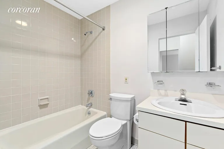 New York City Real Estate | View 153 East 87th Street, 5D | 3 | View 6
