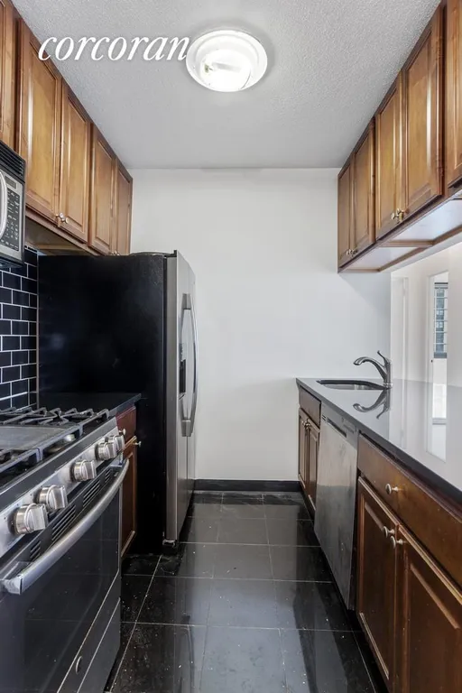 New York City Real Estate | View 377 Rector Place, 18D | room 1 | View 2