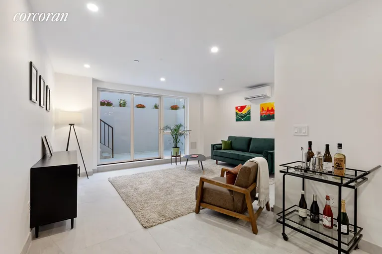 New York City Real Estate | View 179 Gates Avenue, 1 | room 2 | View 3