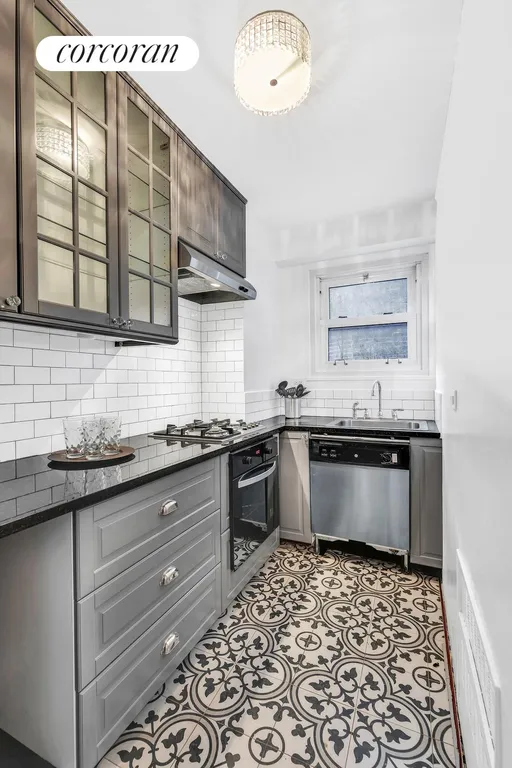 New York City Real Estate | View 15 CHARLES STREET, 5E | room 2 | View 3