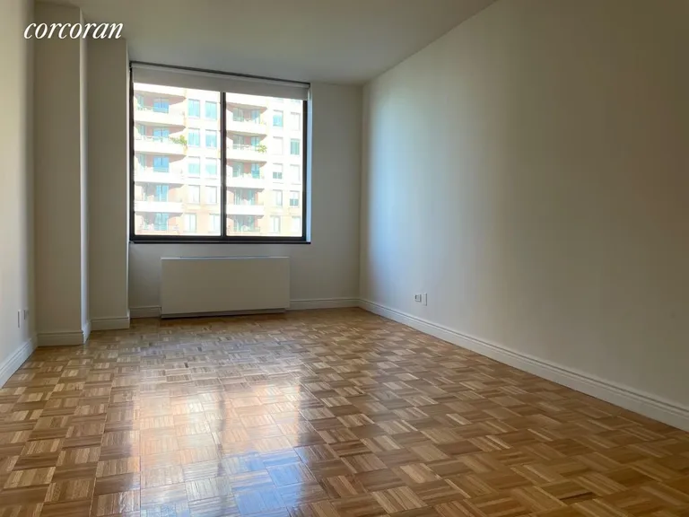 New York City Real Estate | View 380 Rector Place, 7D | room 2 | View 3