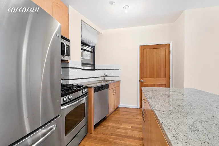 New York City Real Estate | View 250 Manhattan Avenue, 5A | room 1 | View 2