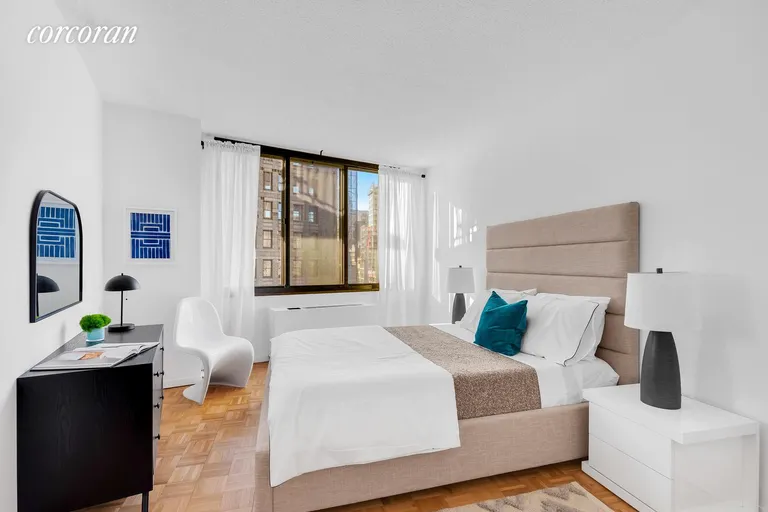 New York City Real Estate | View 5 East 22nd Street, 14H | room 4 | View 5