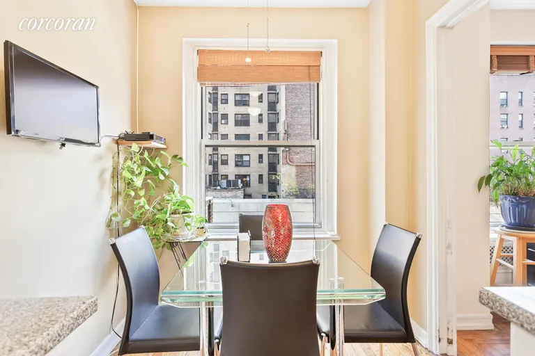 New York City Real Estate | View 433 West 34th Street, 2N | room 5 | View 6