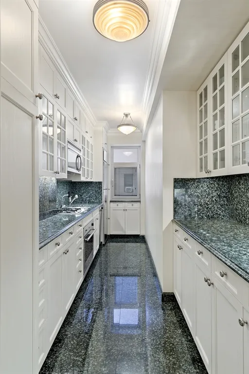 New York City Real Estate | View 25 Sutton Place South, 8R | Other Listing Photo | View 4