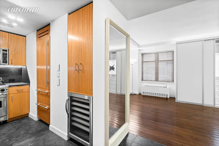 New York City Real Estate | View 100 West 58th Street, 5H | Kitchen | View 3