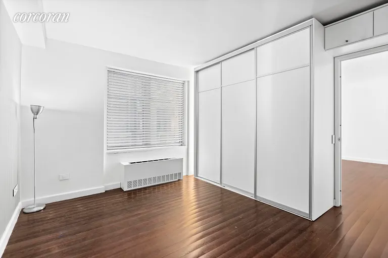 New York City Real Estate | View 100 West 58th Street, 5H | Bedroom | View 4