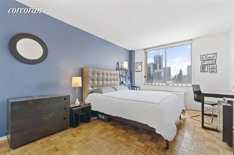 New York City Real Estate | View 350 West 50th Street, 25D | room 3 | View 4
