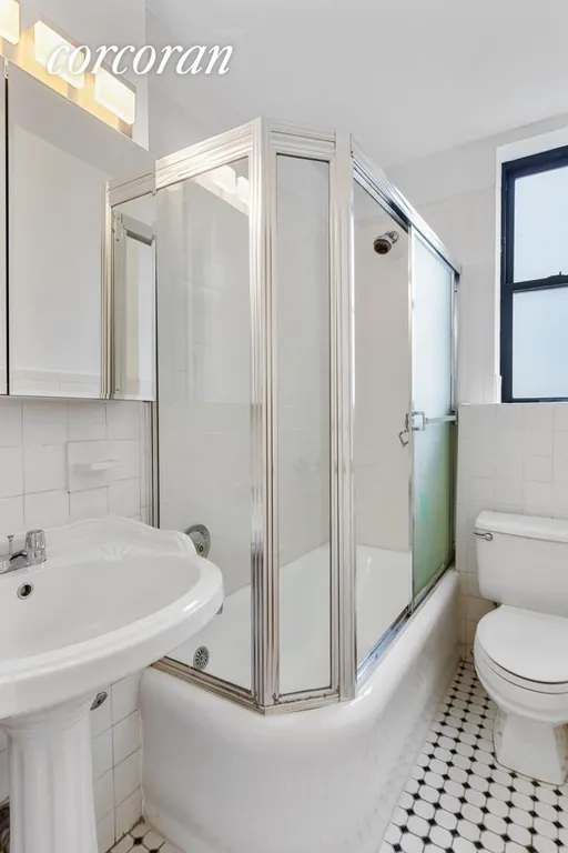 New York City Real Estate | View 2 Grace Court, 4S | room 9 | View 10
