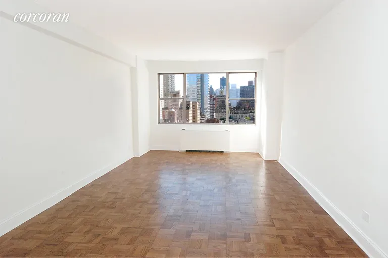 New York City Real Estate | View 230 East 79th Street, 17A | room 1 | View 2