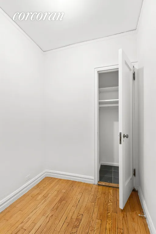 New York City Real Estate | View 225 East 74th Street, 1D | Dressing Room  | View 5