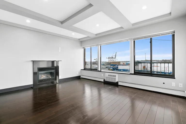New York City Real Estate | View 147 Columbia Street, 5 | 2 Beds, 1 Bath | View 1