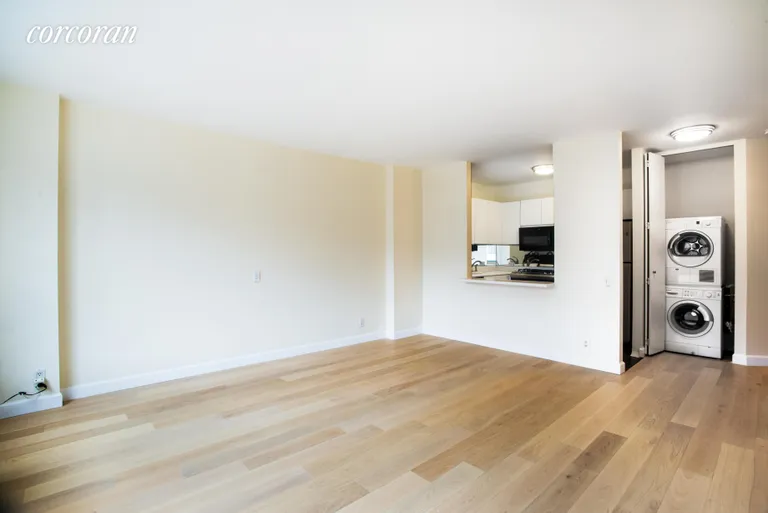 New York City Real Estate | View 21 South End Avenue, 733 | 1 Bed, 1 Bath | View 1
