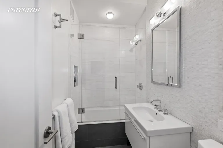 New York City Real Estate | View 200 East 57th Street, 15A | Bathroom | View 6