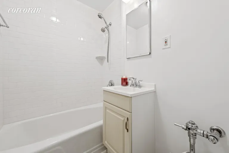 New York City Real Estate | View 326 West 83rd Street, 3A | Bathroom | View 4