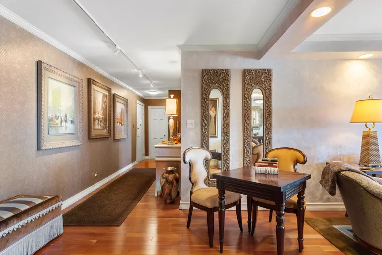 New York City Real Estate | View 115 East 87th Street, 19F | Spacious Gallery into Entry | View 4