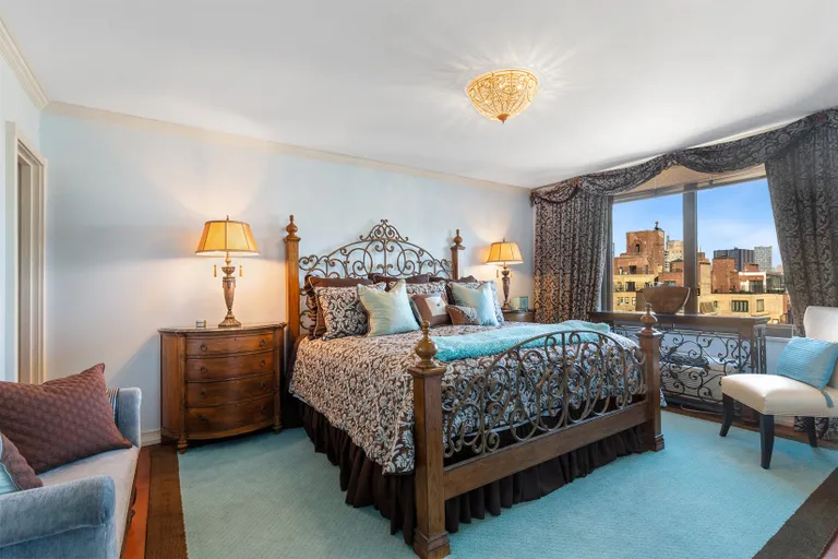 New York City Real Estate | View 115 East 87th Street, 19F | Master Bedroom w/Walk-In-Closet & Wall-of-Closets | View 8