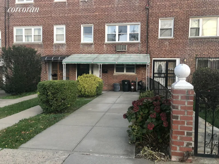 New York City Real Estate | View 3826 Laconia Avenue, 1 | 1 Bed, 1 Bath | View 1