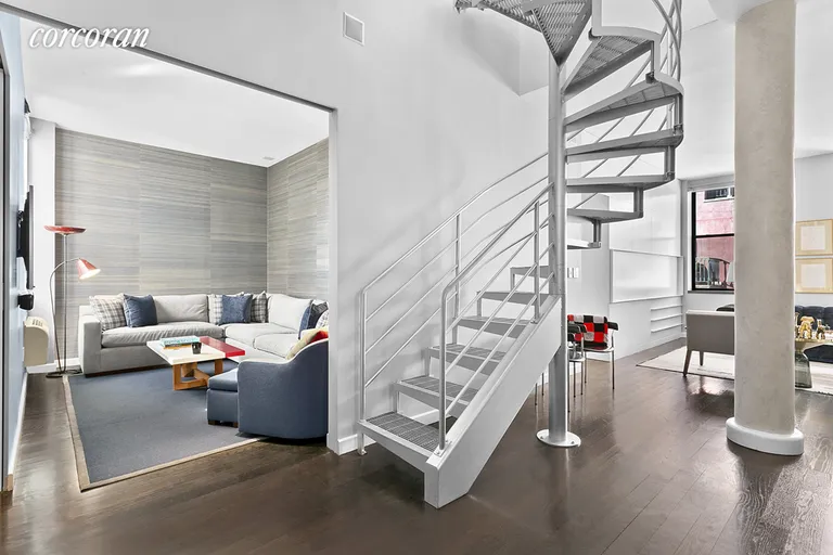 New York City Real Estate | View 155 Perry Street, PH8B | room 7 | View 8