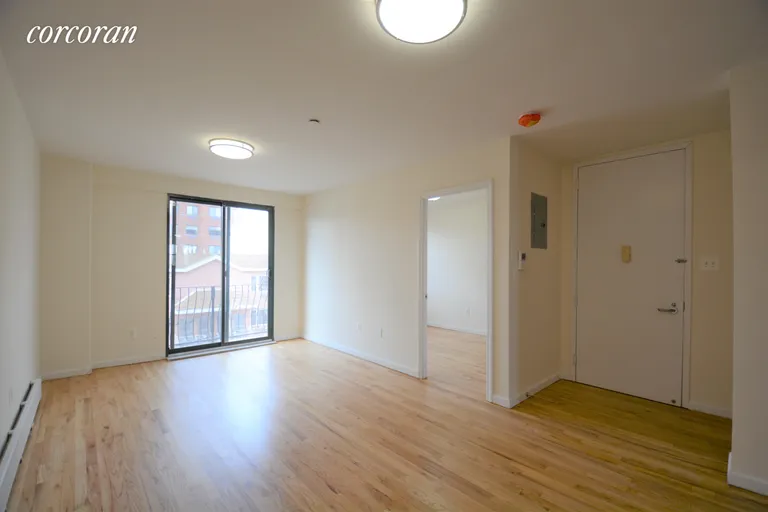New York City Real Estate | View 71-49 160th Street, 4A | 3 Beds, 2 Baths | View 1