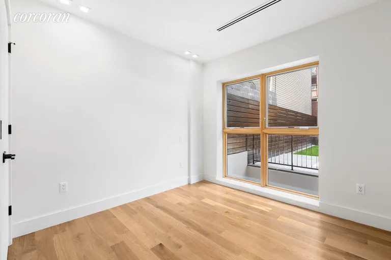 New York City Real Estate | View 289 Devoe Street, 1F | room 2 | View 3