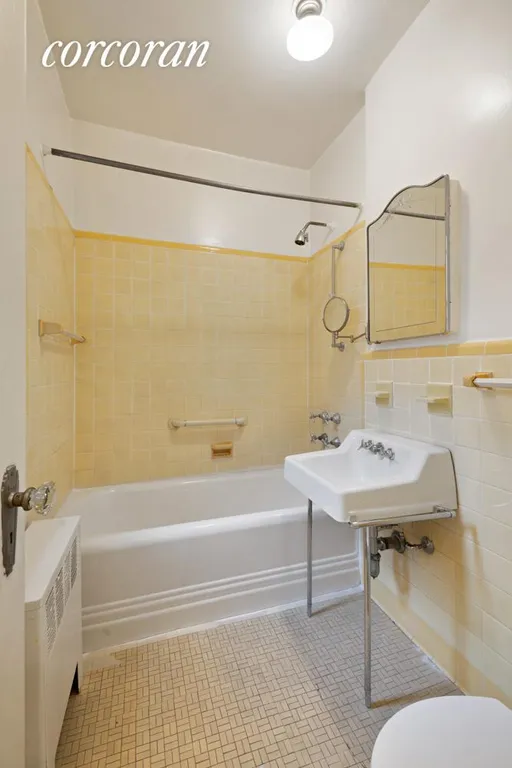 New York City Real Estate | View 200 Pinehurst Avenue, 5H | Bathroom | View 7