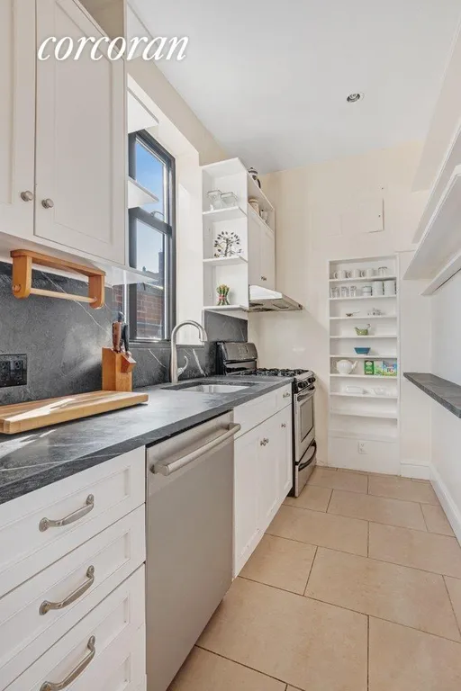 New York City Real Estate | View 166 East 96th Street, PHA | Kitchen | View 4