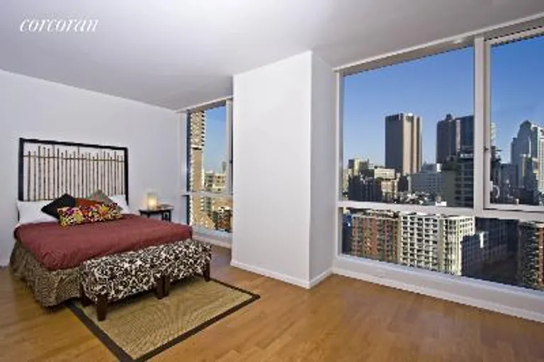 New York City Real Estate | View 200 Chambers Street, 17G | room 1 | View 2