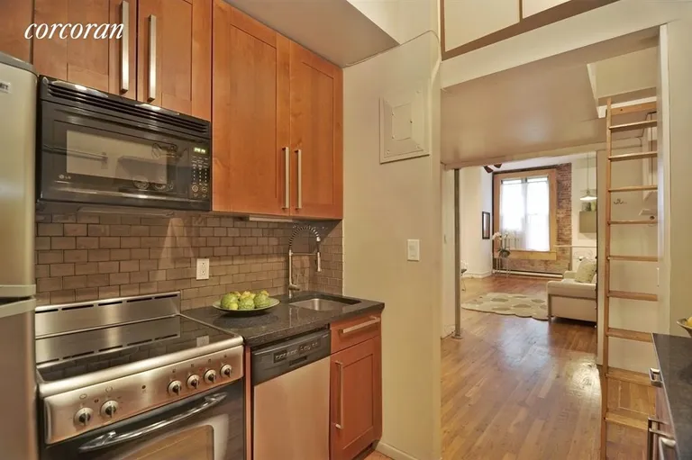 New York City Real Estate | View 23 Waverly Place, 4R | 1 Bath | View 1