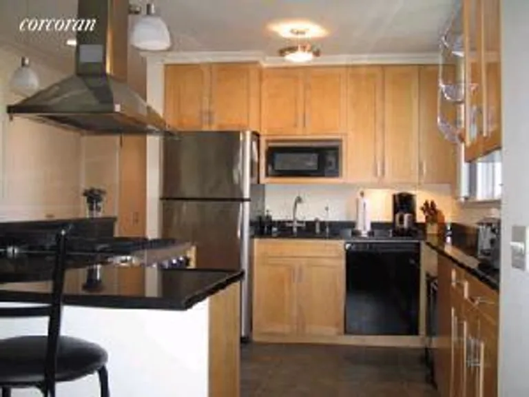 New York City Real Estate | View 126 Waverly Place, PHN | room 2 | View 3