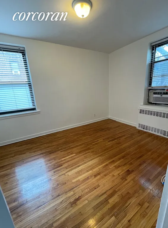 New York City Real Estate | View 52-18 39th Avenue, 1-B | room 4 | View 5