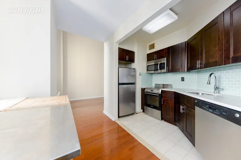 New York City Real Estate | View 176 WEST 86TH STREET, 6A | room 2 | View 3