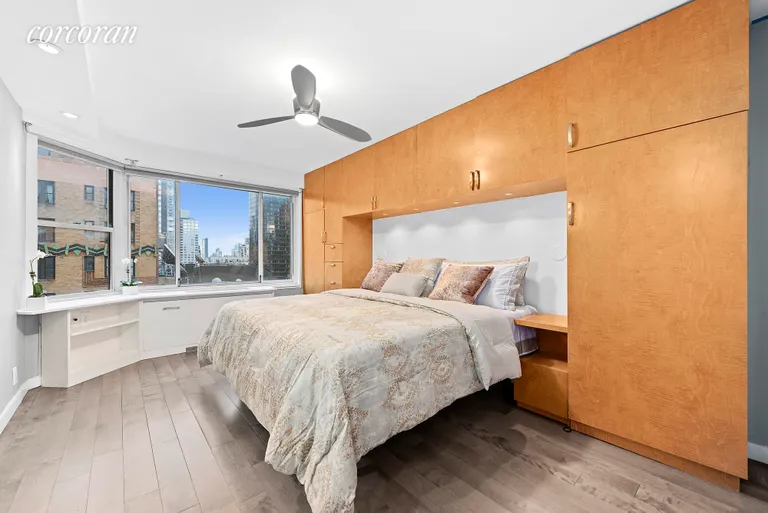 New York City Real Estate | View 1160 Third Avenue, 16H | 2 | View 5