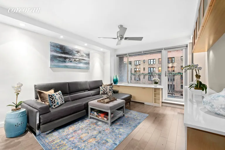 New York City Real Estate | View 1160 Third Avenue, 16H | 5 | View 2