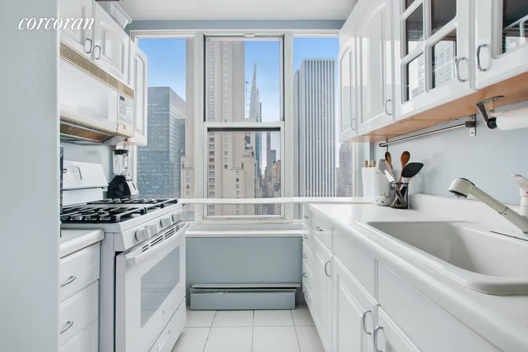 New York City Real Estate | View 117 East 57th Street, 37D | room 3 | View 4