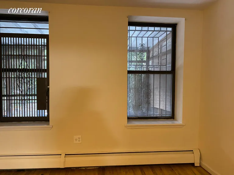 New York City Real Estate | View 366 Greene Avenue, parlor | room 14 | View 15