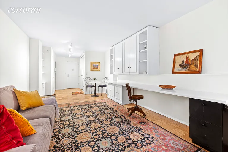 New York City Real Estate | View 211 East 53rd Street, 5B | Living Room | View 3