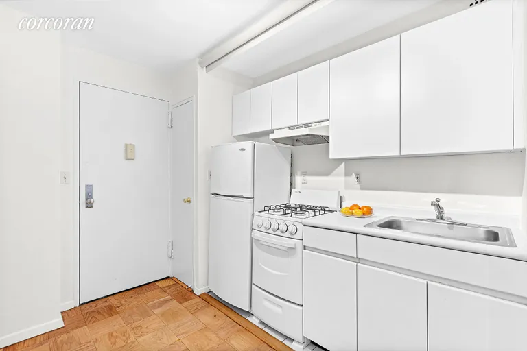 New York City Real Estate | View 211 East 53rd Street, 5B | Kitchen | View 4