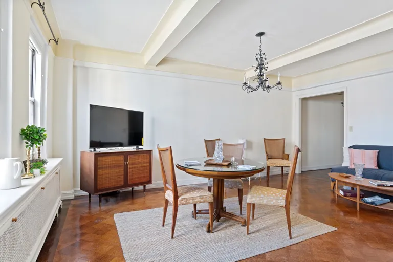New York City Real Estate | View 70 REMSEN STREET, 8C | room 1 | View 2