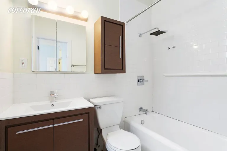 New York City Real Estate | View 225 Lincoln Place, 4G | room 2 | View 3