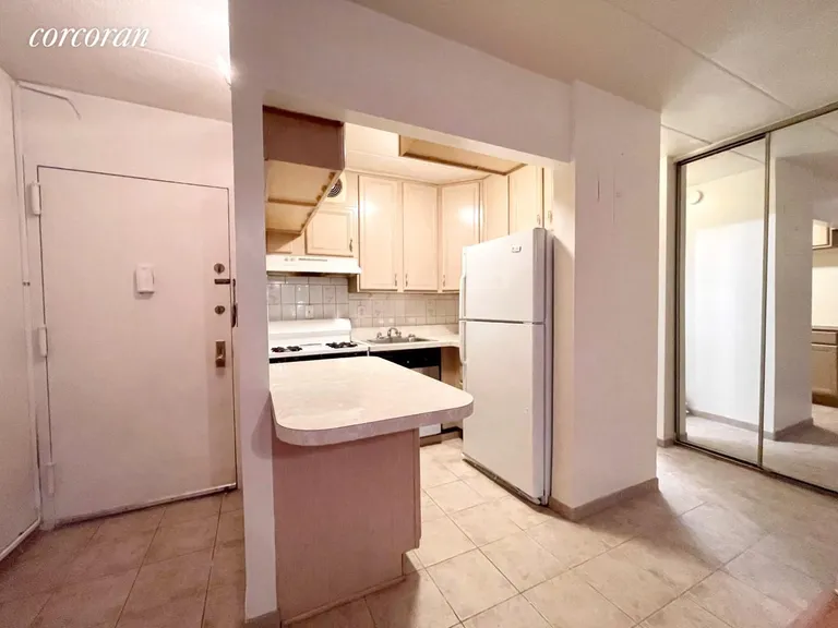 New York City Real Estate | View 23-22 30th Road, 3E | room 6 | View 7