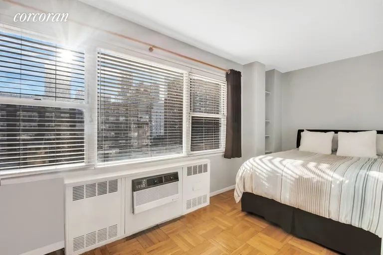 New York City Real Estate | View 311 East 71st Street, 10D | room 1 | View 2