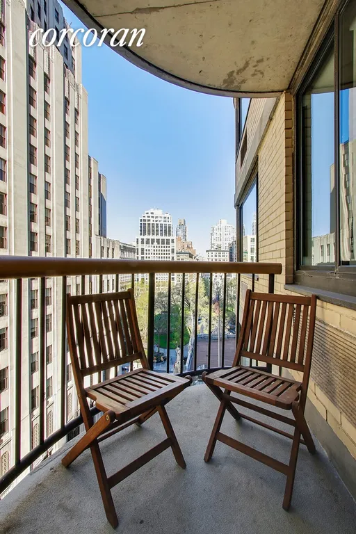 New York City Real Estate | View 45 East 25th Street, 11B | PRIVATE BALCONY WITH PARK VIEW! | View 2