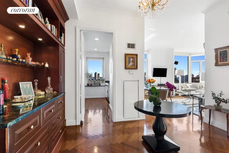 New York City Real Estate | View 400 East 51st Street, 21C | Foyer | View 11