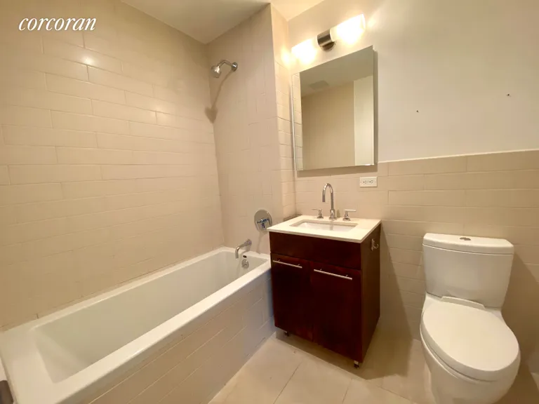 New York City Real Estate | View 181 Clermont Avenue, 302 | 2nd Bathroom, Soaking Tub | View 11