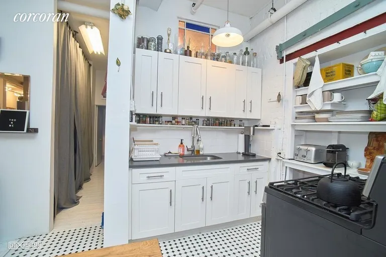 New York City Real Estate | View 32 Tiffany Place, 3-L | room 9 | View 10